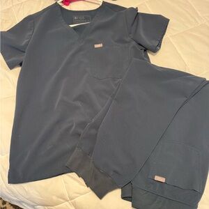 FIGS blue Scrub Set joggers